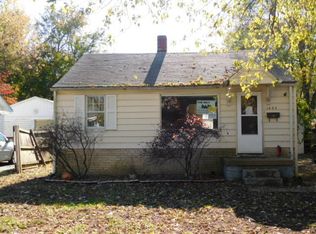 1855 W Waggoner St, Decatur, IL 62526