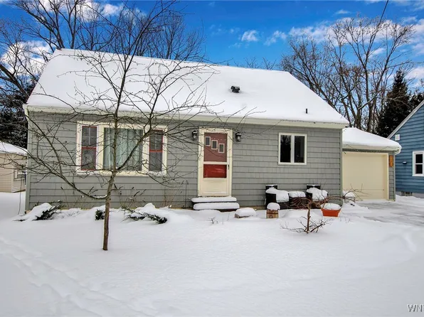 205 N Willow St, East Aurora, NY 14052