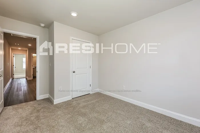 138 Aurora Ln — Photo 12