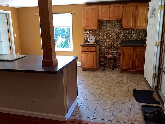 Lower level entrance 