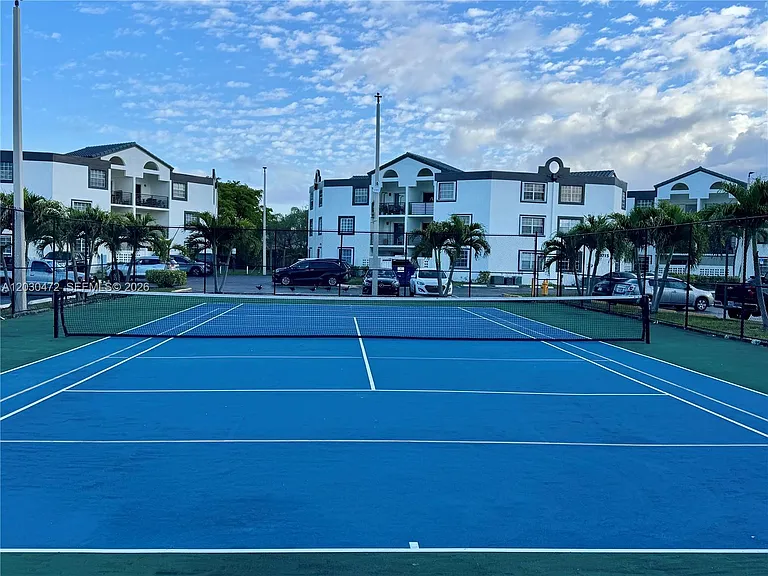 9711 Fontainebleau Blvd #D203 — Photo 32