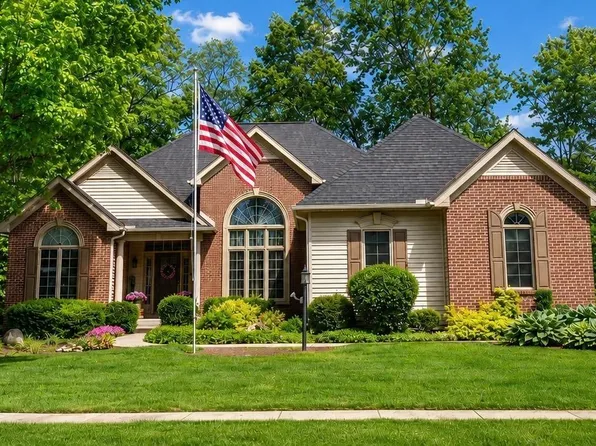 51060 Broken Wood Ct, Granger, IN 46530
