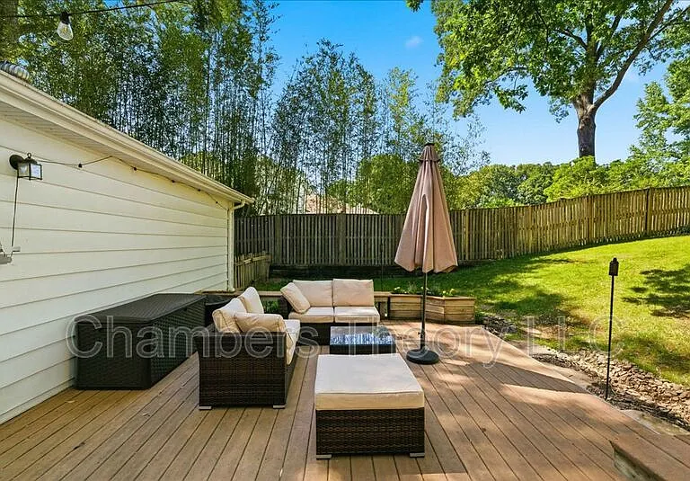 9902 Madrigal Way — Photo 24
