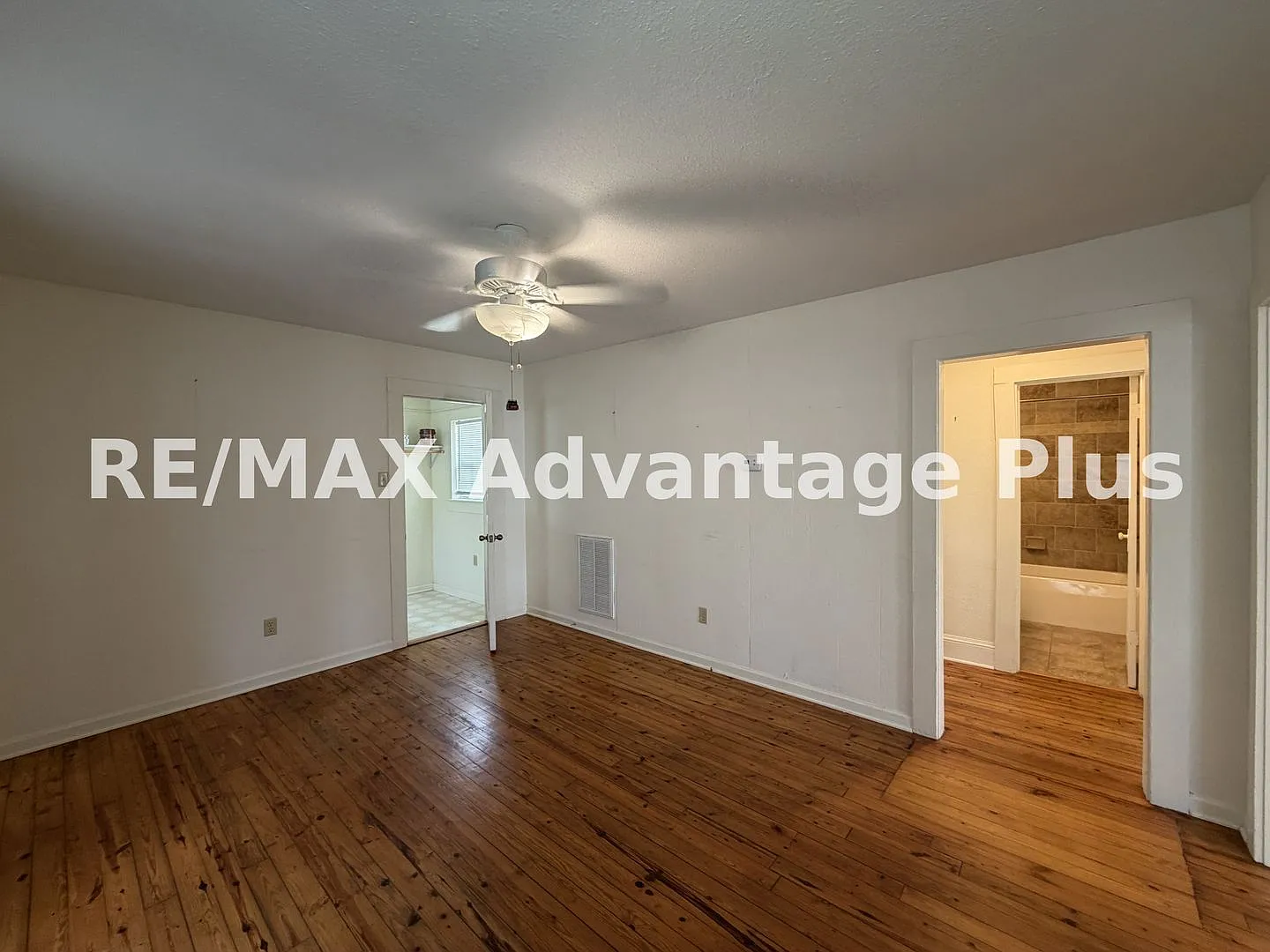 2-bedroom, 1-bath home in Farmville, VA — Photo 2