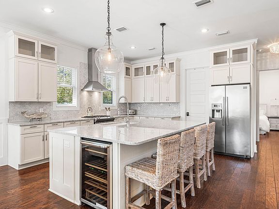 5th image of 35 Shore Bridge Cir