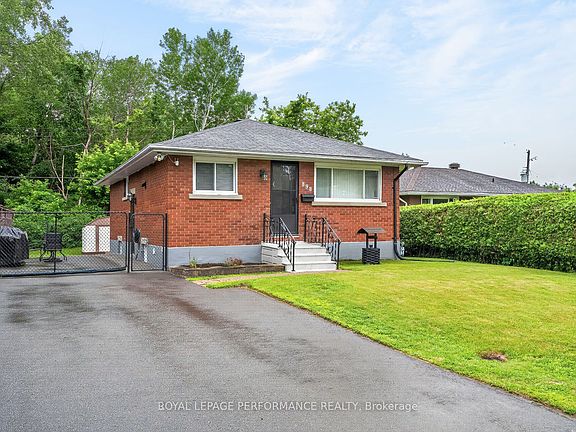 3rd image of 898 Charleswood Ave