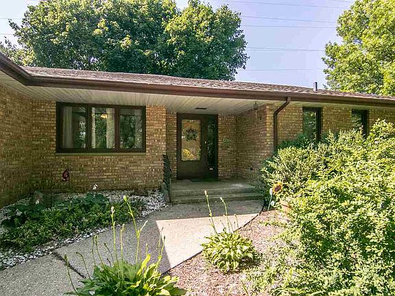 2nd image of 712 Woodridge Dr