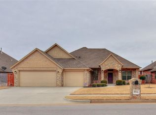 9104 NW 84th Ter, Yukon, OK 73099
