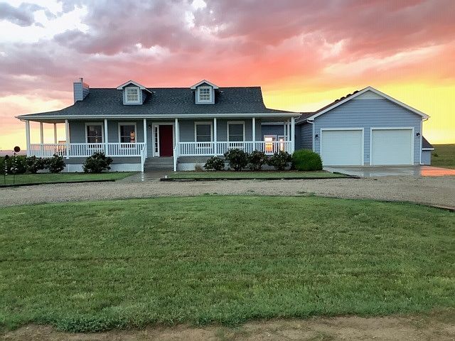 1st image of 393 Thoman Dr