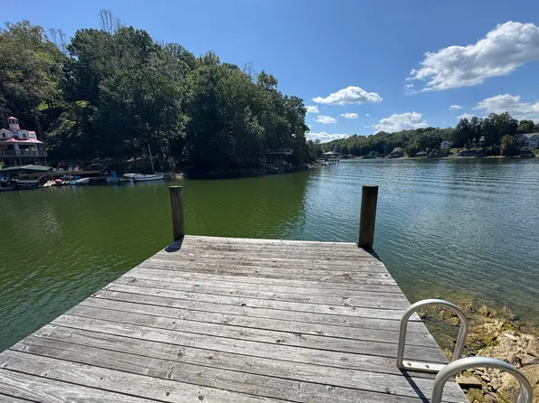 1344 Jumping Run Dr, Goodview, VA 24095