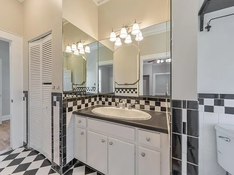 515 Calhoun St NW — Photo 3