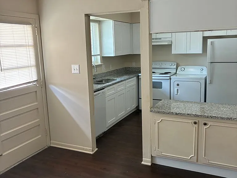 2359 Champion Ct — Photo 4
