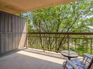 311 Harmon Cove Tower, Secaucus, NJ 07094