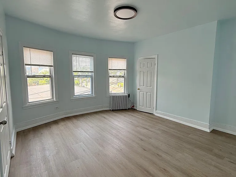 3886-3888 Washington St #2 — Photo 7
