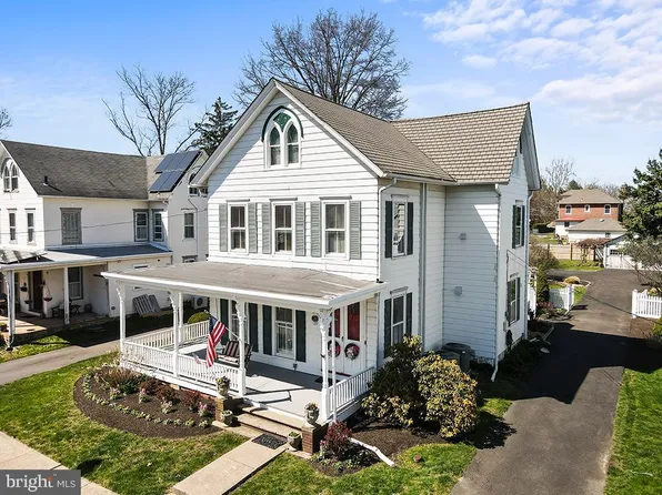 127 E Marshall Ave, Langhorne, PA 19047