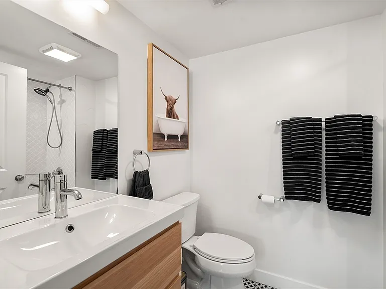 47 Sargent St #5 — Photo 17