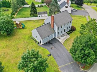 8 Eseks Cir, South Grafton, MA 01560
