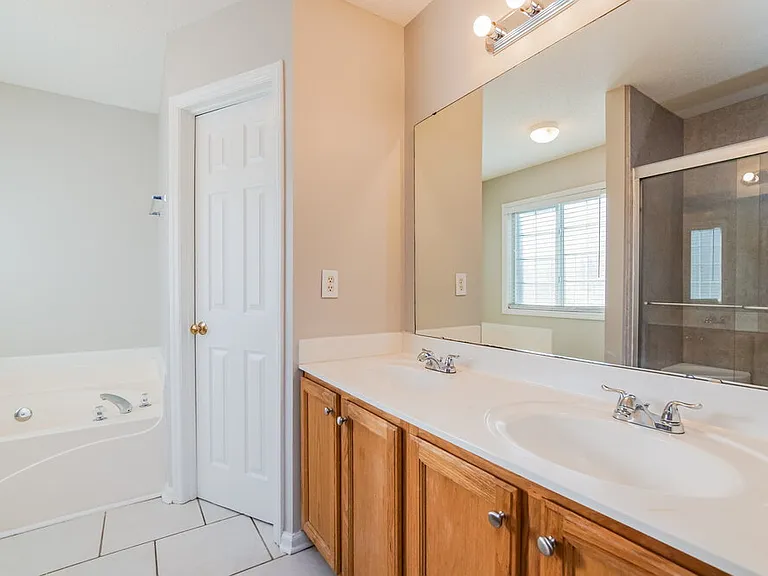 4301 Mantua Way — Photo 12