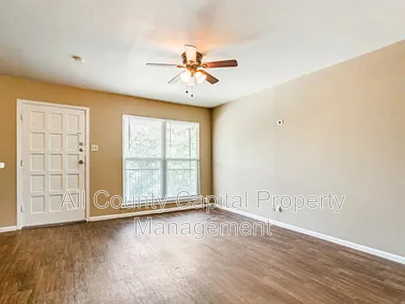 1 bed, 1.0 bath, 650 sqft, $750 — Photo 2