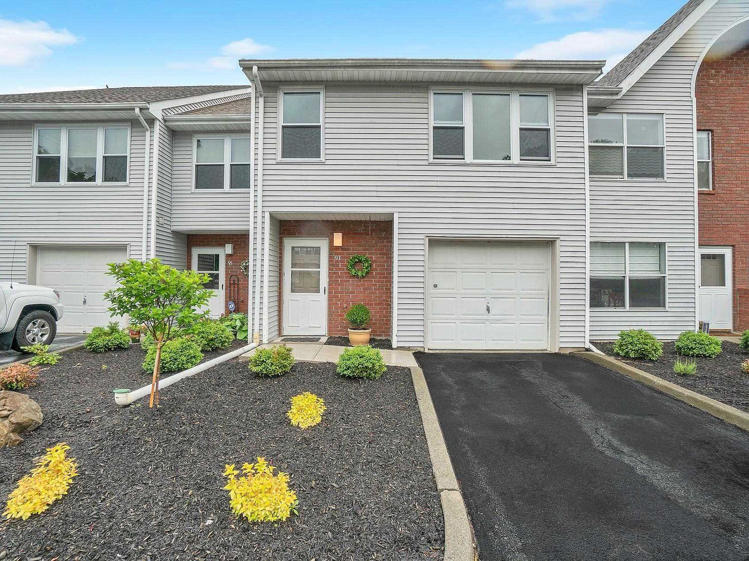 93 Deer Court Dr Middletown NY 10940 Zillow 93 Deer Court Dr Middletown NY 10940 Zillow
