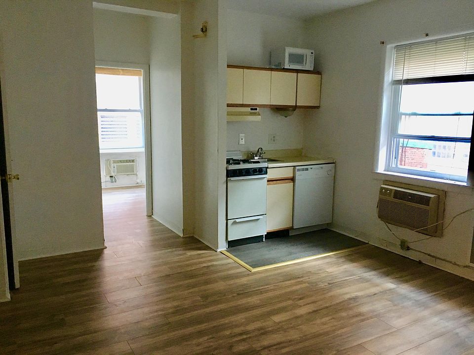 1st image of 1330 Pine St APT B24