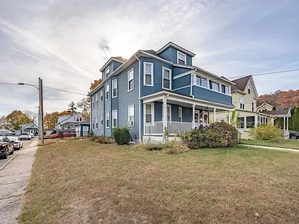 22 Clark St, Holyoke, MA 01040