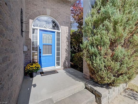 3rd image of 17 Kingsley Rd