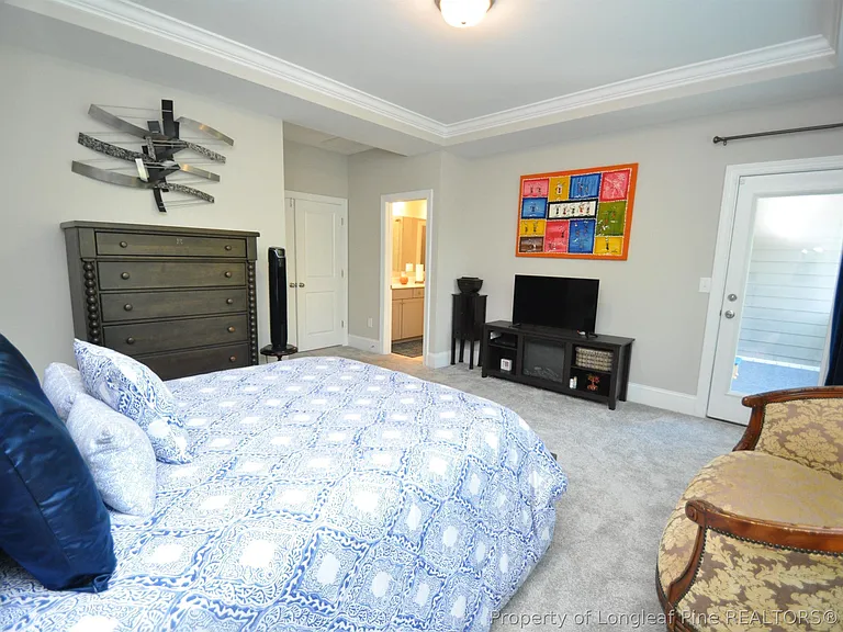 1004 Pyrenees Way — Photo 31