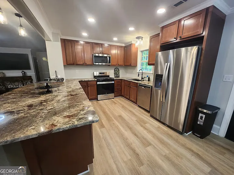 6765 Virlyn B Smith Rd — Photo 16