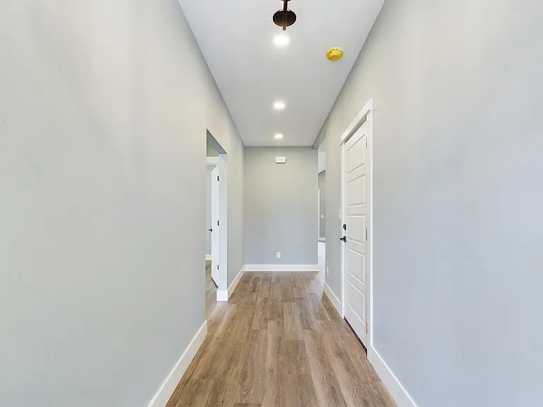 505 Mooney Ln — Photo 14