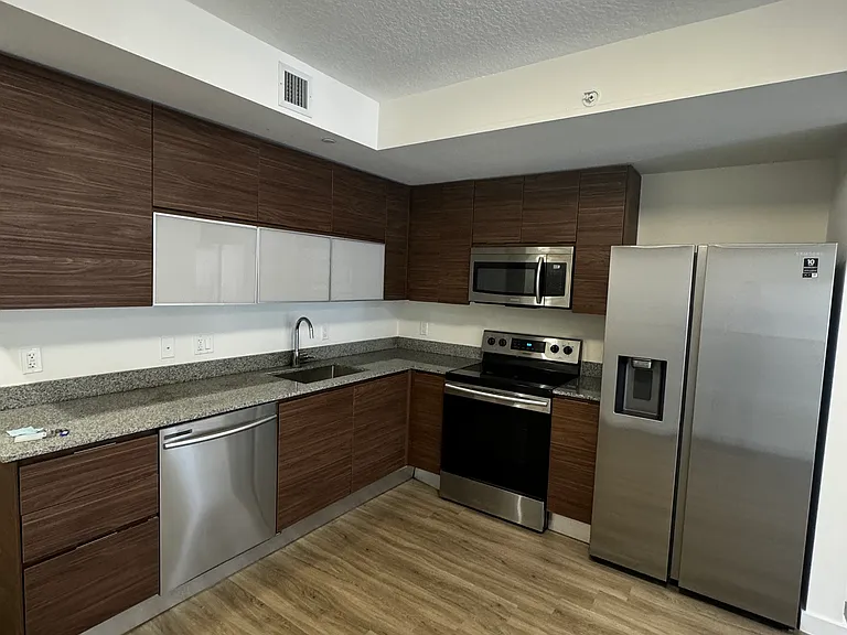 398 NE 5th St #3301 — Photo 7