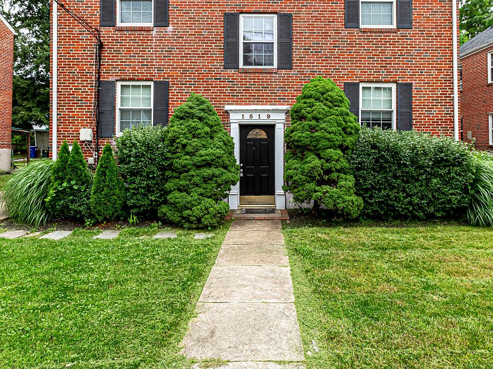 1st image of 1519 N Stafford St #B