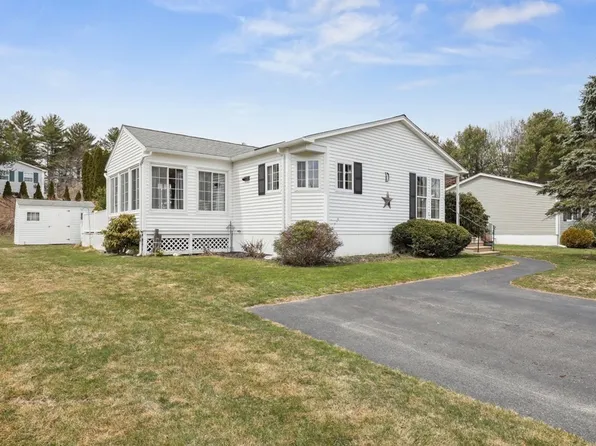 39 Green Holly Dr #39, Kingston, MA 02364