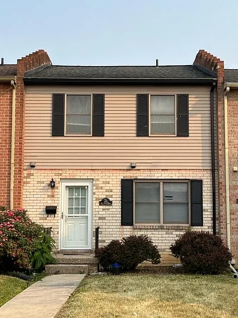 23 William Penn Dr photo 1