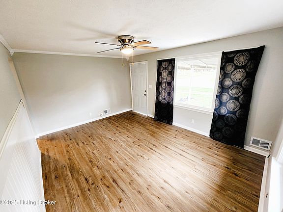 4th image of 8210 Biscane Dr