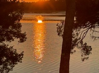 125 Jungle Rd, Edisto Island, SC 29438