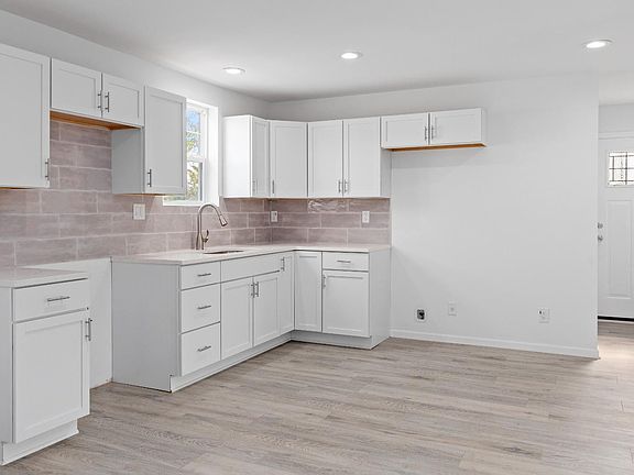 5th image of 5002 Alexander Ave