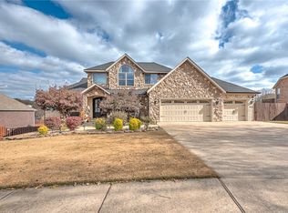 3802 NW Riverbend Rd, Bentonville, AR 72712