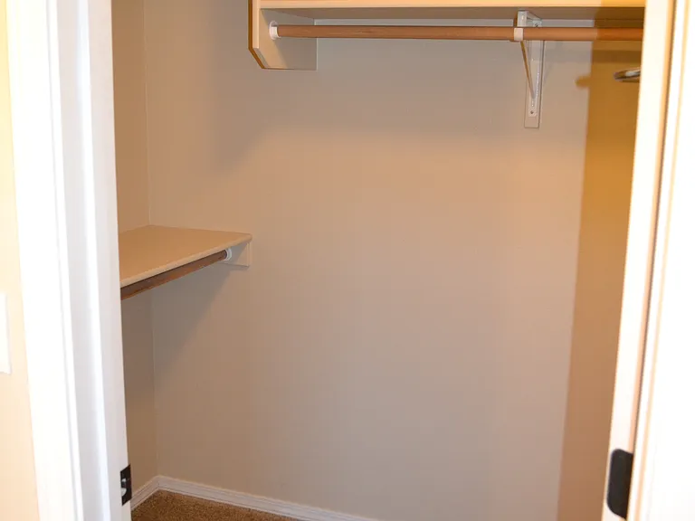 2646 N Larchmont Ave — Photo 26