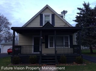 79 McKinley Ave, Steger, IL