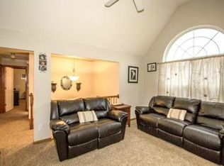 11308 N Central St, Kansas City, MO 64155