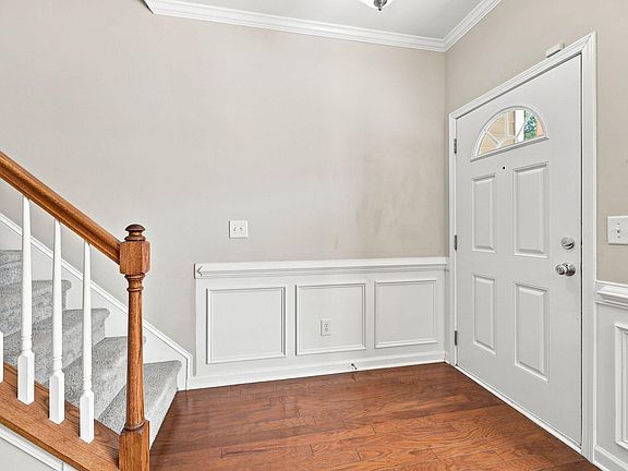 3rd image of 6641 Clarksburg Pl