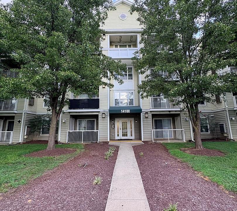 1st image of 14100 Farnsworth Ln #2104