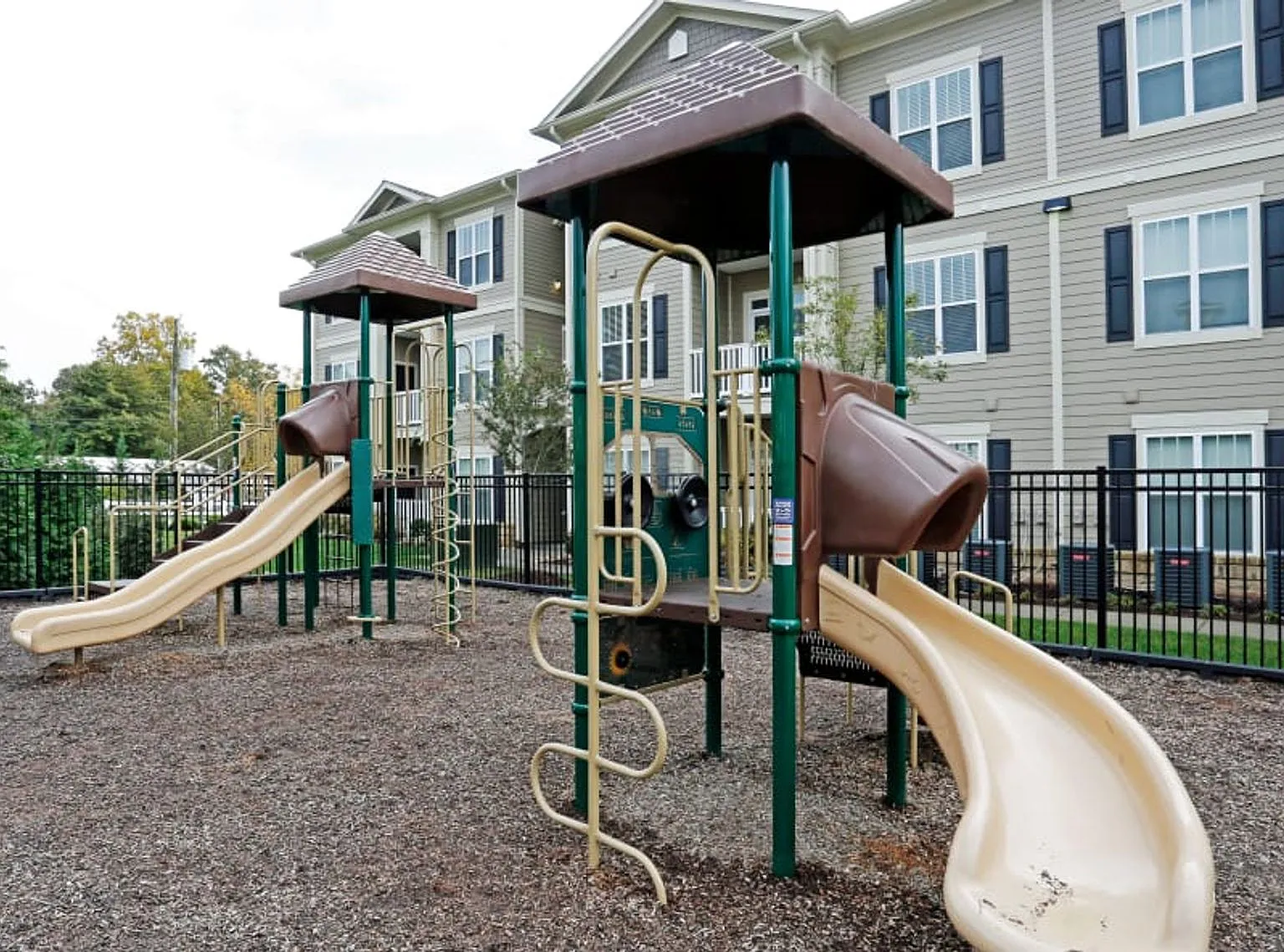 Briton Trace Apartments — Photo 4