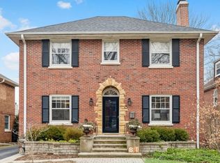 81 High St, Winnetka, IL 60093