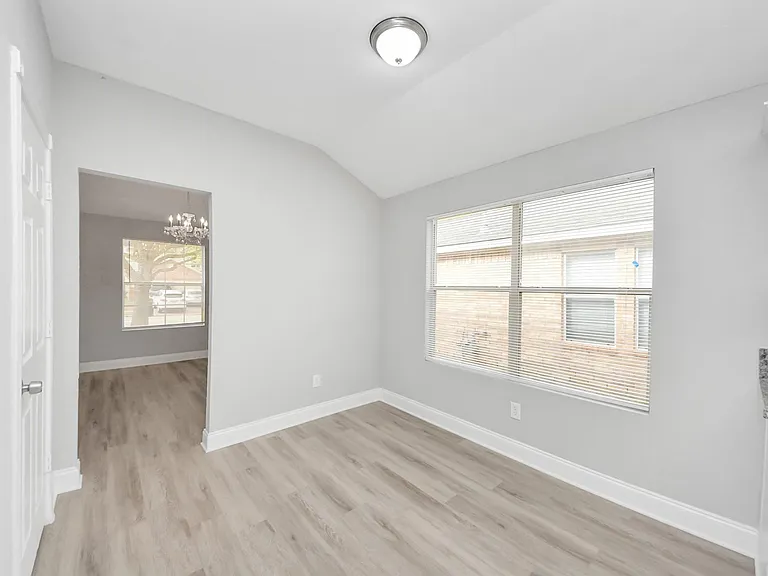 19618 Beachy Ct — Photo 8
