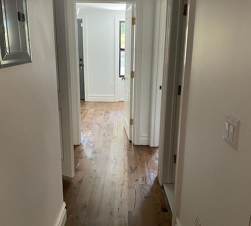 1st image of 652 Macon St Floor 1