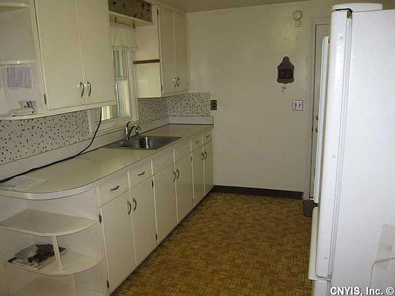 4th image of 506 Boulevard St