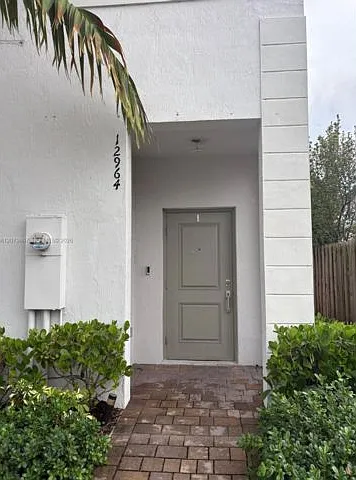 3 bed, 2.5 bath, 1545 sqft, $2,799 — Photo 1