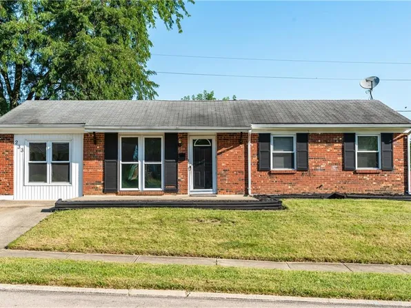 233 Oxford Dr, Fairborn, OH 45324